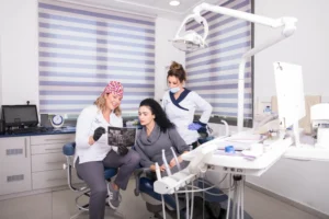 Choosing a Dental Veneer Type – Composite or Porcelain?