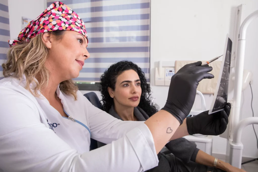 כתר זירקוניה או חרסינה